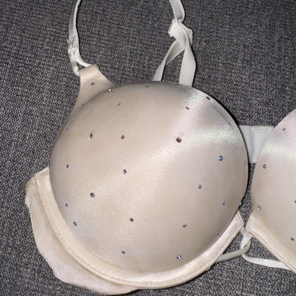 34A VICTORIA SECRET MIRACULOUS PLUNGE LEOPARD RHINESTONE BRA - Picture 2 of 6